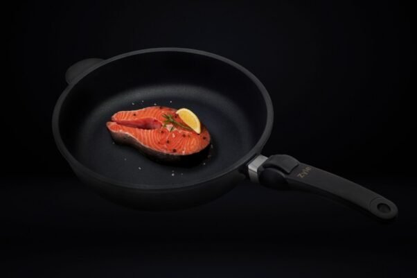 Indukcinė keptuvė Zyle Ø28 cm ZY828FP - Image 5