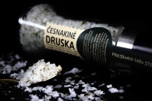 ČESNAKINĖ jūros druska